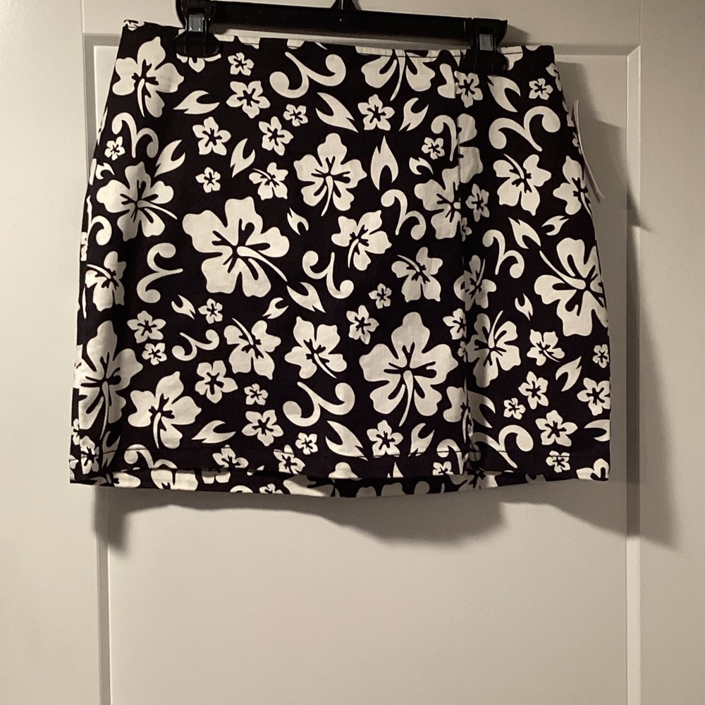 NWT Wild Fable Size 12 Mini‎ Skirt